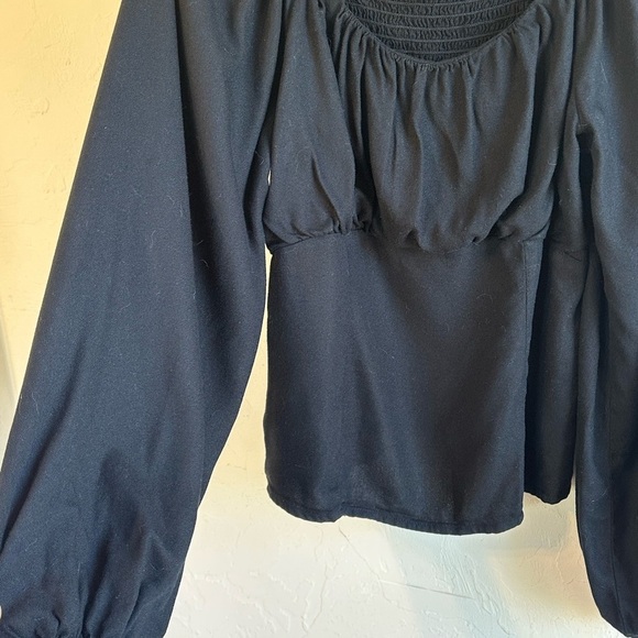 Old Navy Square Neck Peasant Black Blouse with Smocked Back Sz S - Picture 4 of 12